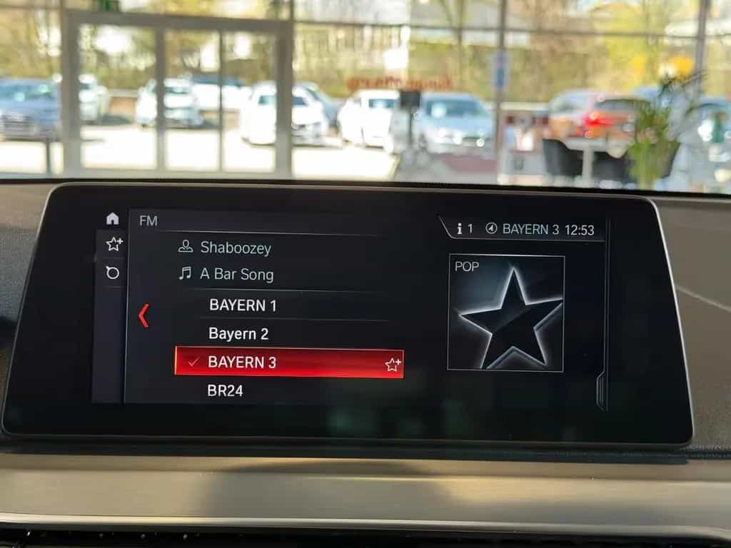 BMW 520 i Sport Line Touring Aut. LED NAVI LEDER 01/2018-photo-23