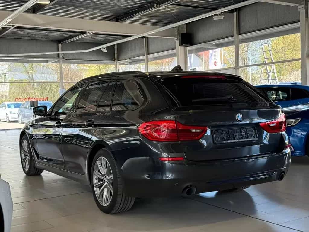 BMW 520 i Sport Line Touring Aut. LED NAVI LEDER 01/2018-photo-6