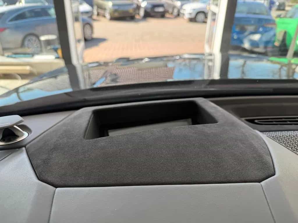 Lamborghini Urus 08/2021-photo-24