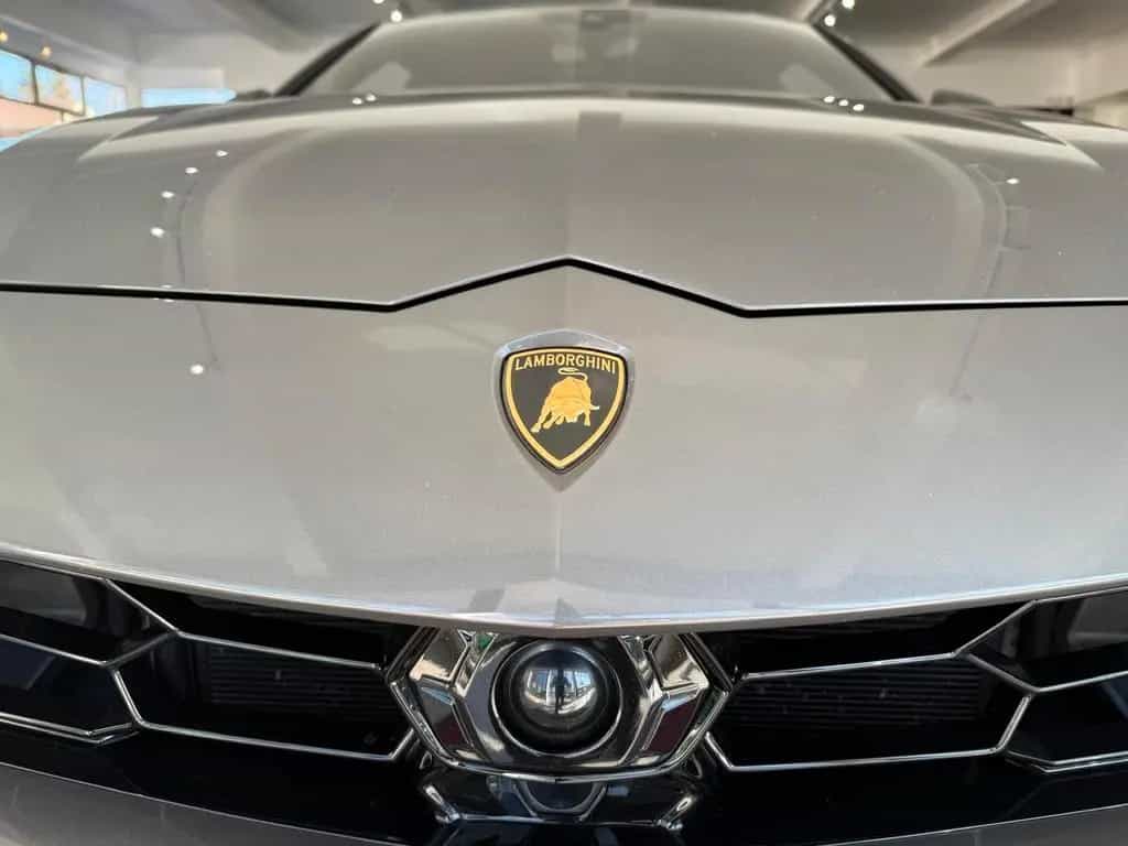 Lamborghini Urus 08/2021-photo-28