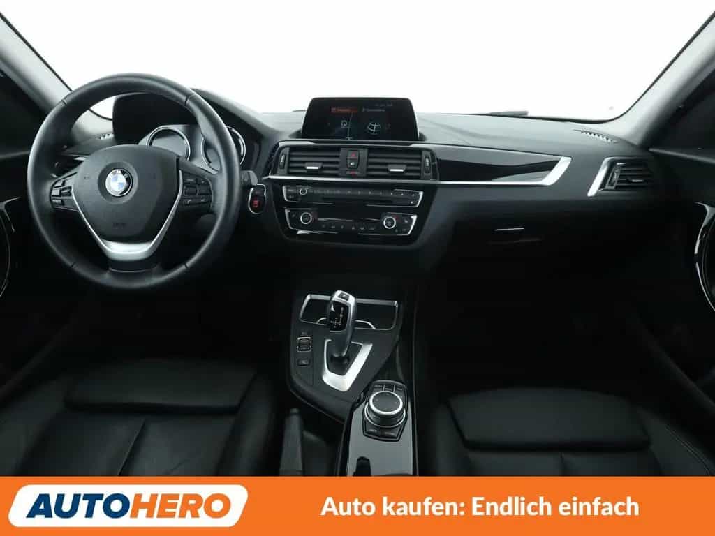 BMW 1 Series 118i Sport Line Aut.*NAVI*TEMPO*PDC*SHZ* 06/2019-photo-11