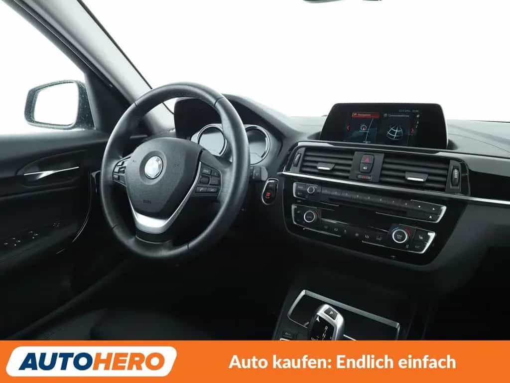 BMW 1 Series 118i Sport Line Aut.*NAVI*TEMPO*PDC*SHZ* 06/2019-photo-12