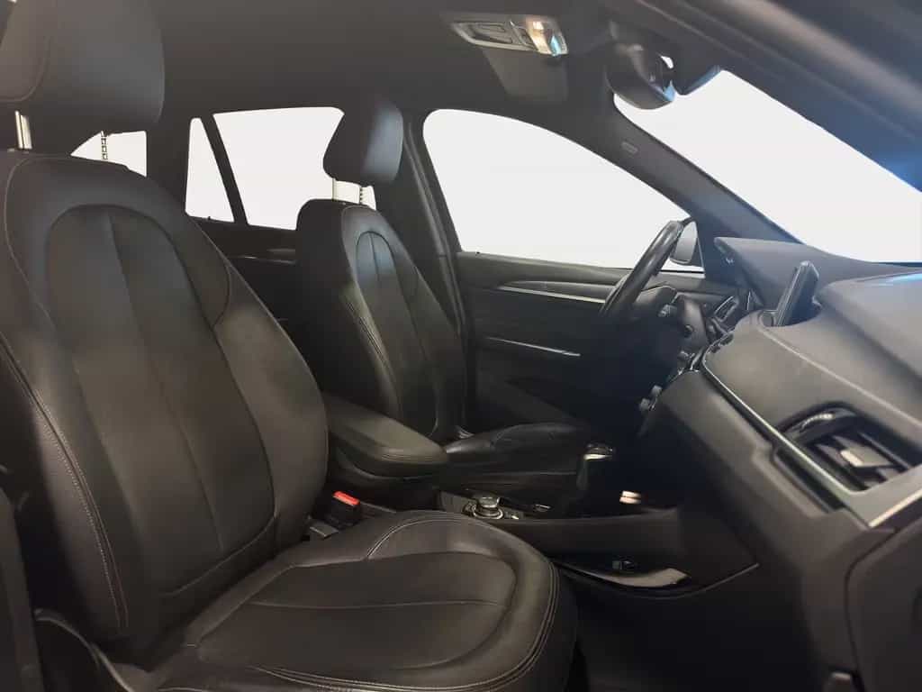 BMW X1 xDrive 20 i xLine *NAVI*LED*INDIVIDUAL*KAMERA 02/2016-photo-13
