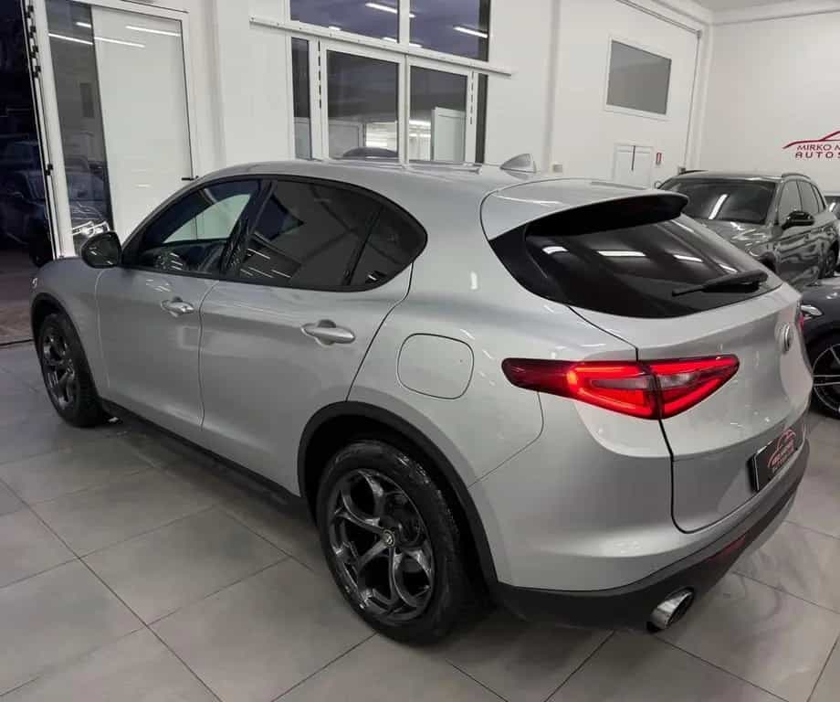Alfa Romeo Stelvio 2.2 160 CV AT8 RWD FINANZIABI 12/2021-photo-3