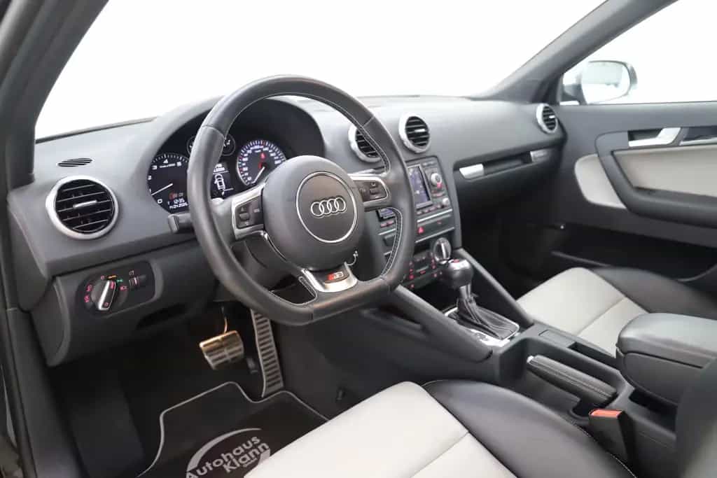 Audi S3 2.0 TFSI 265PS quattro Sportback Pano 1. Hand 02/2013-photo-12