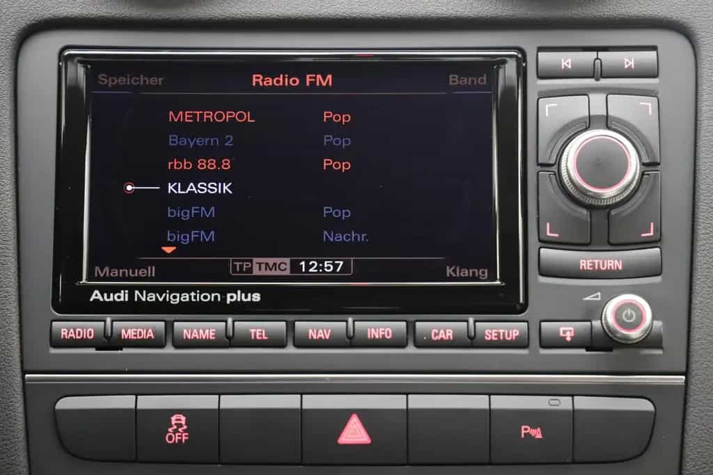 Audi S3 2.0 TFSI 265PS quattro Sportback Pano 1. Hand 02/2013-photo-30