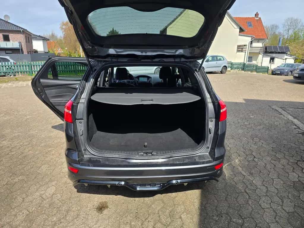 Ford Focus Turnier ST-Line 11/2017-photo-12
