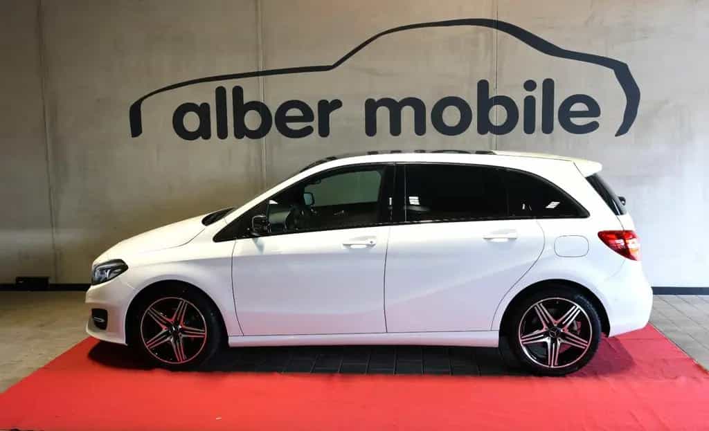 Mercedes-Benz B-Class 220 4Matic Urb. Style Edit. Pano Spur AHK Me 11/2018-photo-1
