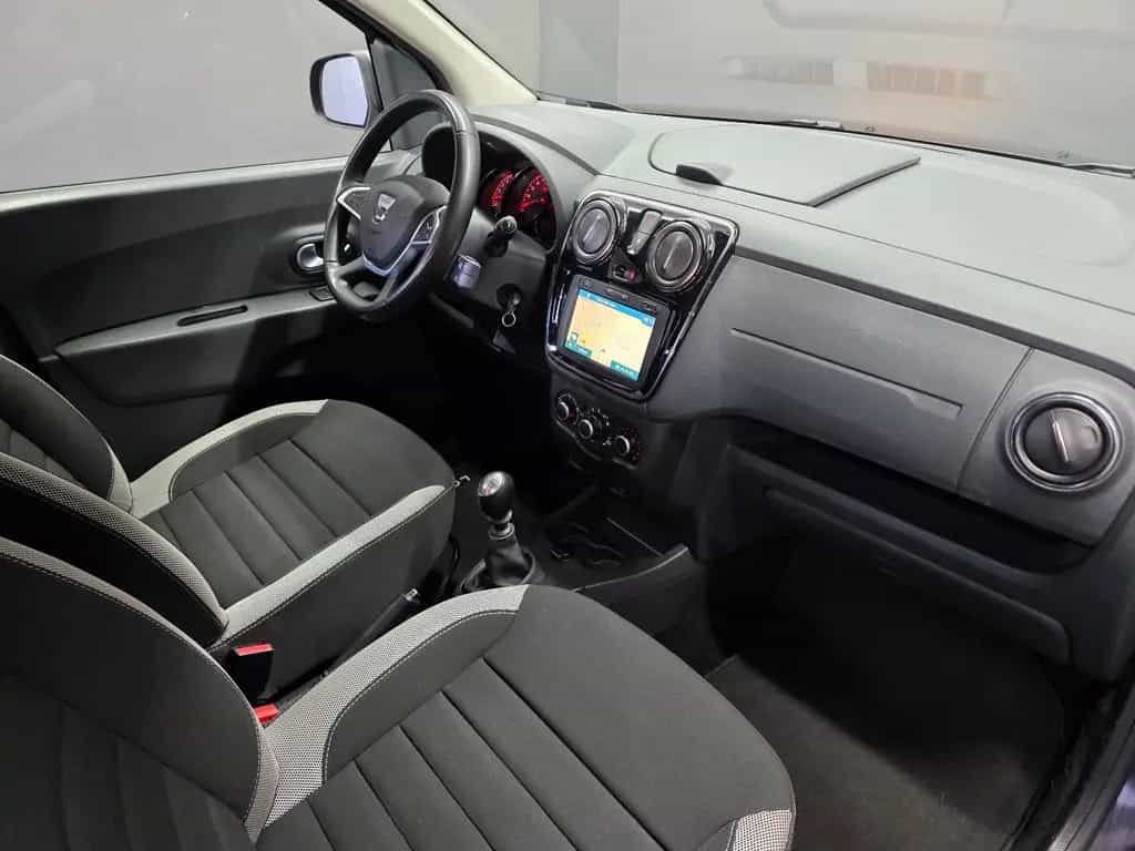 Dacia Lodgy Stepway, 7 SITZER, NAVI, R-KAMERA, AHK 01/2022-photo-11