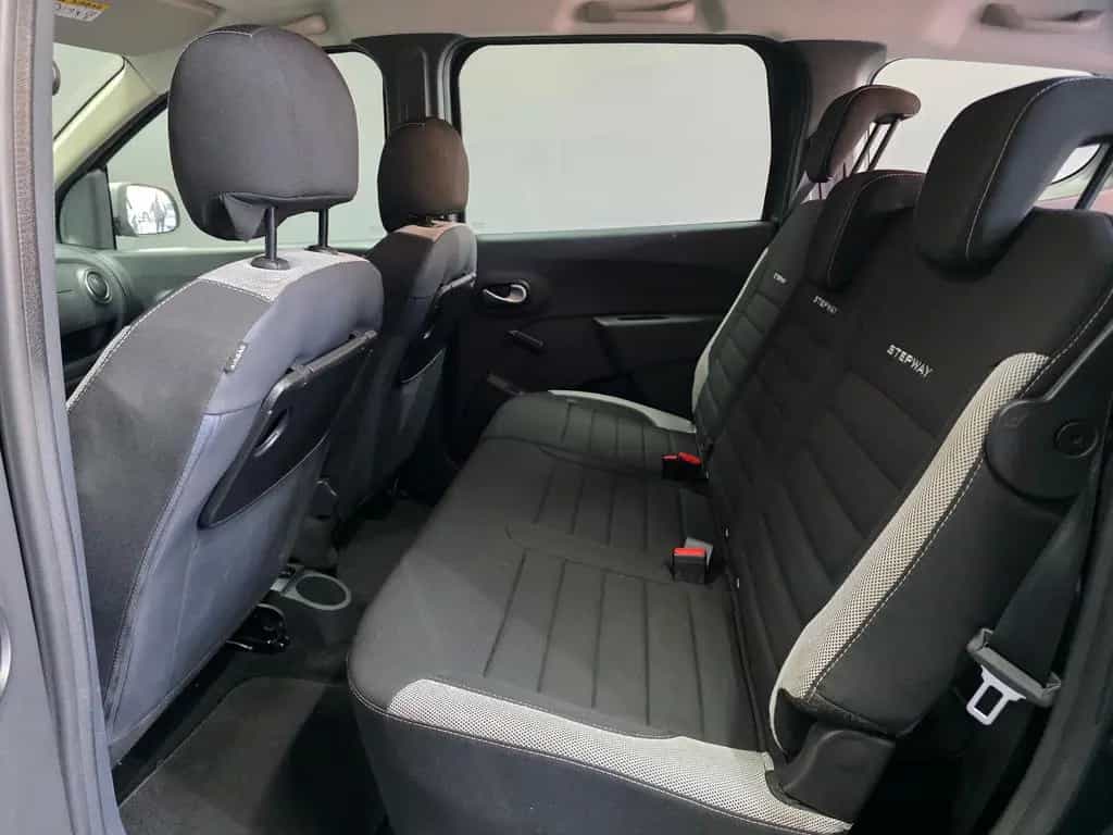 Dacia Lodgy Stepway, 7 SITZER, NAVI, R-KAMERA, AHK 01/2022-photo-13