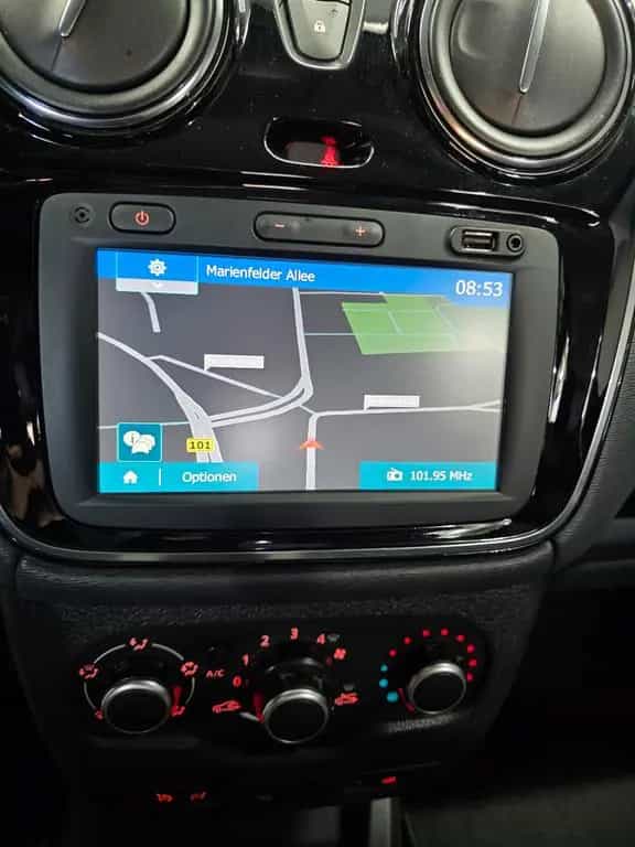 Dacia Lodgy Stepway, 7 SITZER, NAVI, R-KAMERA, AHK 01/2022-photo-23