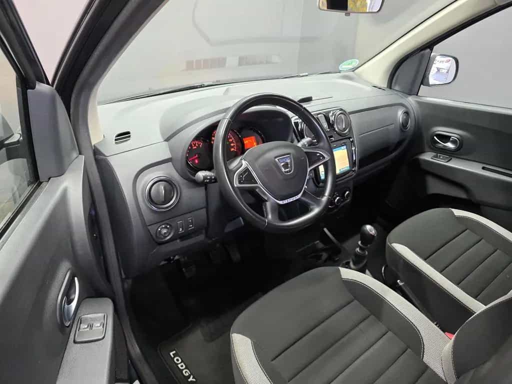Dacia Lodgy Stepway, 7 SITZER, NAVI, R-KAMERA, AHK 01/2022-photo-8