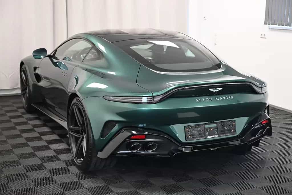 Aston Martin V8 Vantage Coupe / Malachite Green / Carbon 03/2026-photo-16