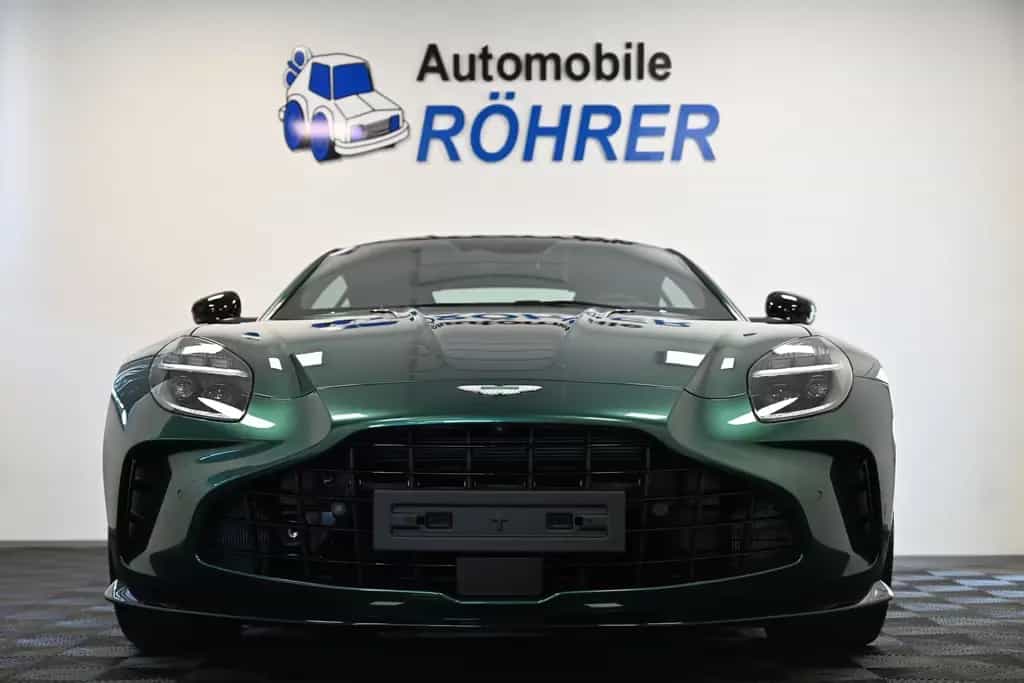 Aston Martin V8 Vantage Coupe / Malachite Green / Carbon 03/2026-photo-4