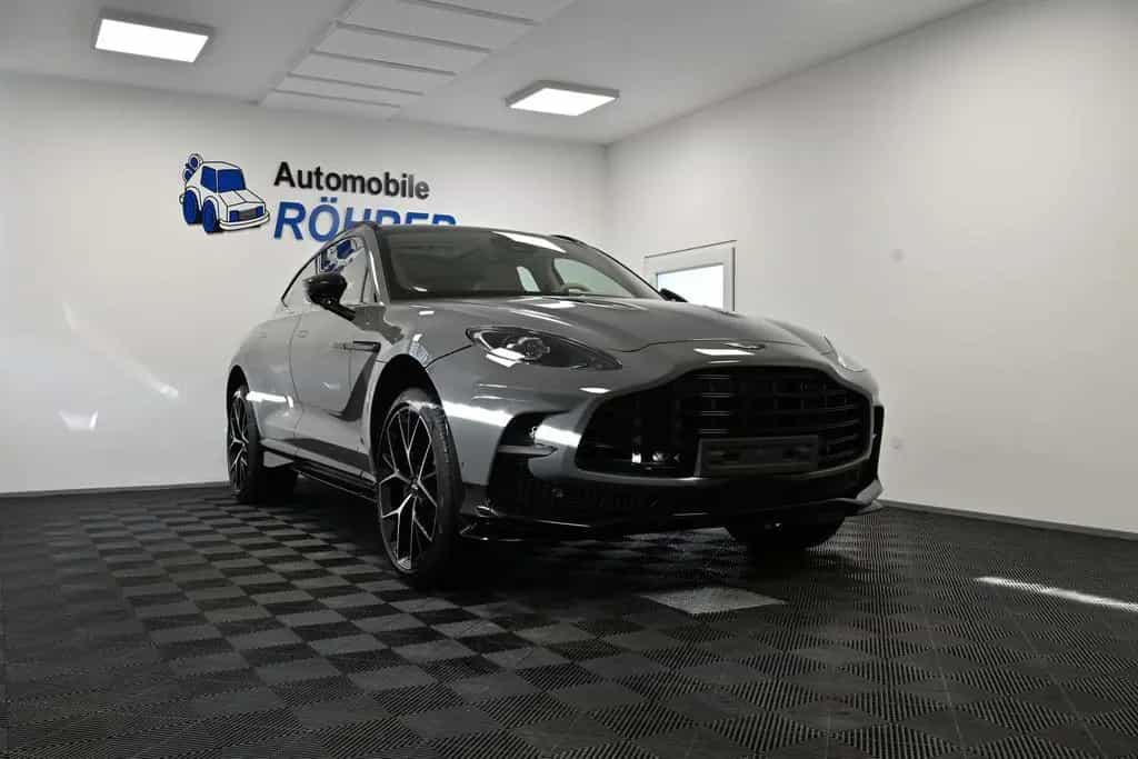 Aston Martin DBX 707 / China Grey / Sandstorm / 23 Zoll / New 04/2026-photo-10