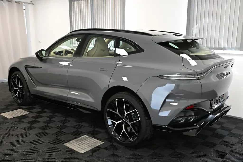 Aston Martin DBX 707 / China Grey / Sandstorm / 23 Zoll / New 04/2026-photo-16