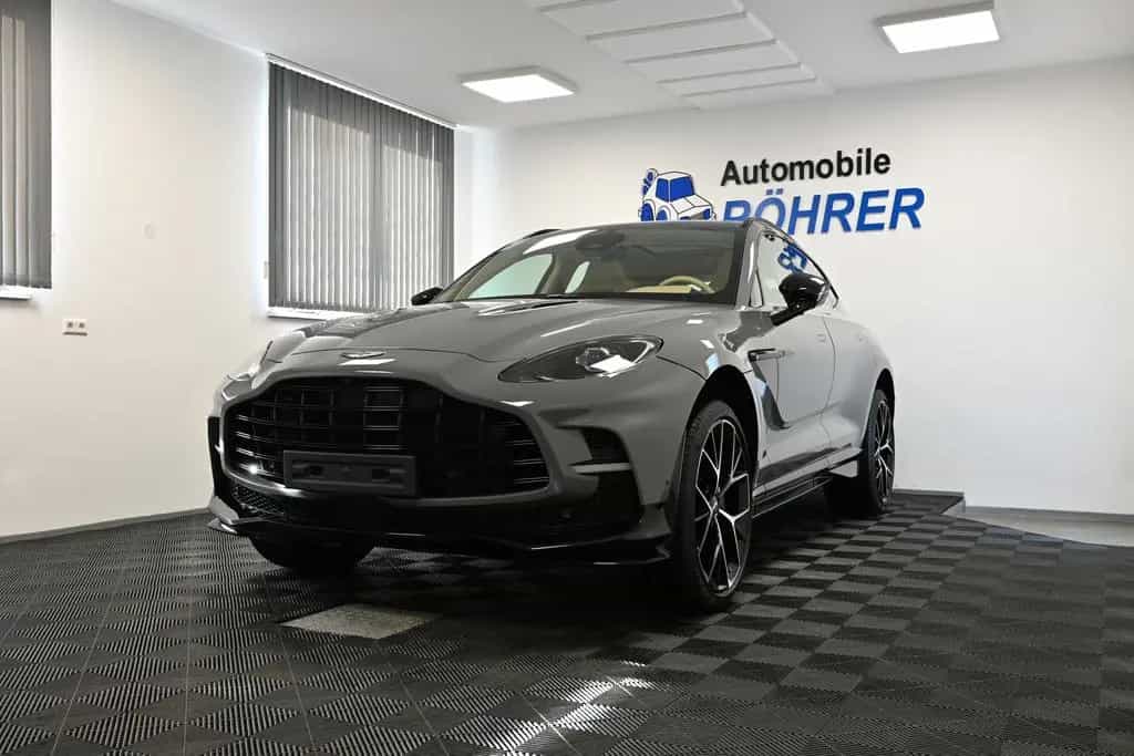 Aston Martin DBX 707 / China Grey / Sandstorm / 23 Zoll / New 04/2026-photo-2