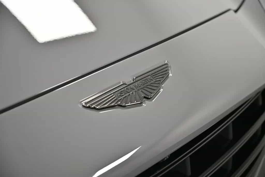Aston Martin DBX 707 / China Grey / Sandstorm / 23 Zoll / New 04/2026-photo-24