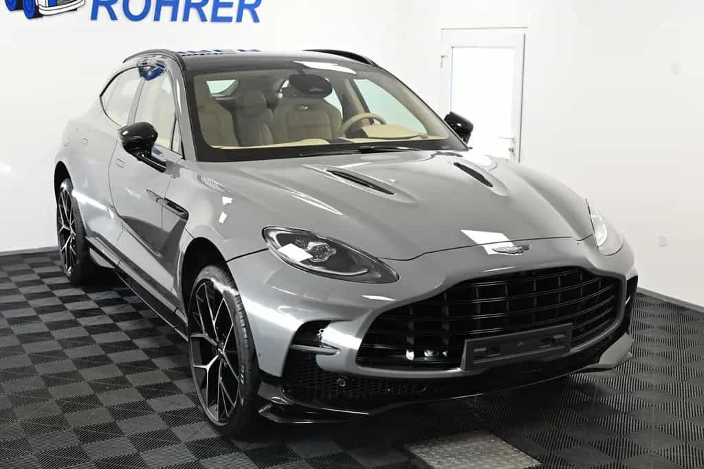 Aston Martin DBX 707 / China Grey / Sandstorm / 23 Zoll / New 04/2026-photo-8