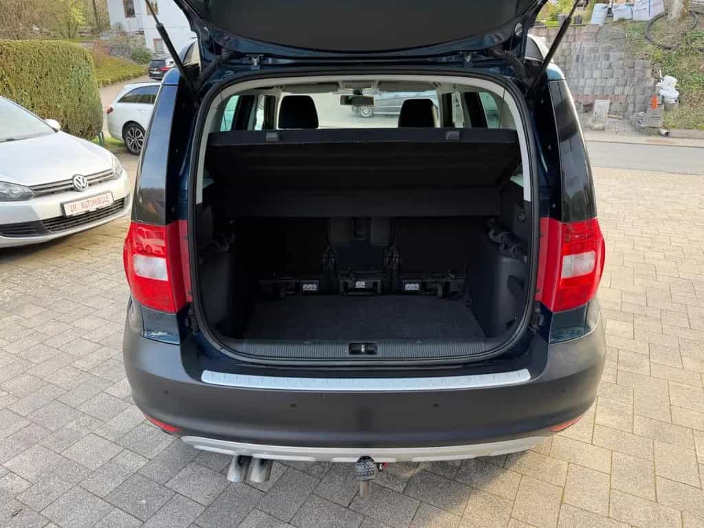 Skoda Yeti Ambition 2.0 TDI Plus Edition 4x4*AHK*Navi* 04/2013-photo-13