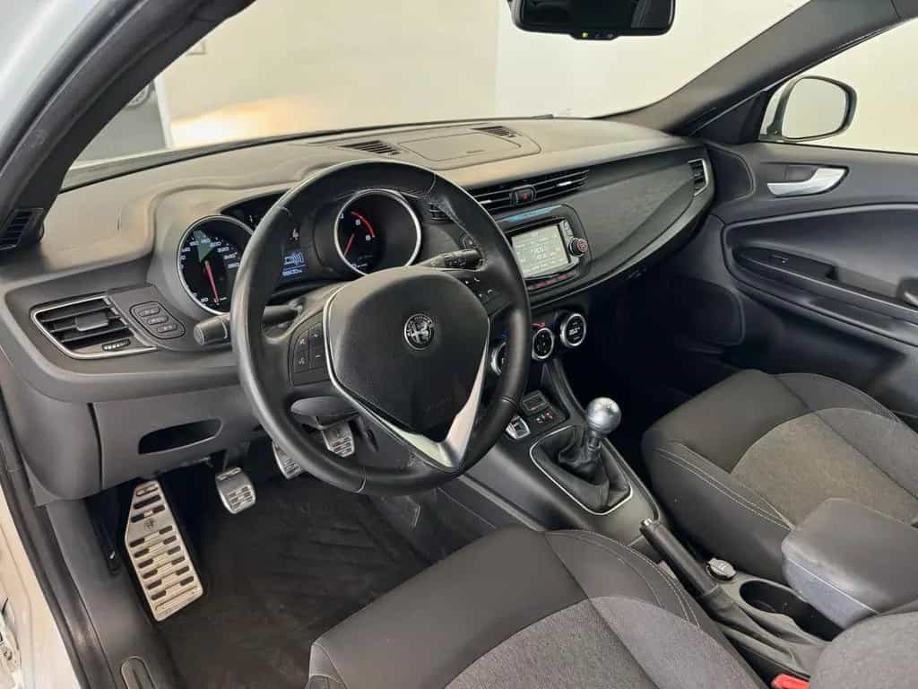 Alfa Romeo Giulietta 1.6 JTDm 120 CV Sport 88.00 01/2018-photo-6