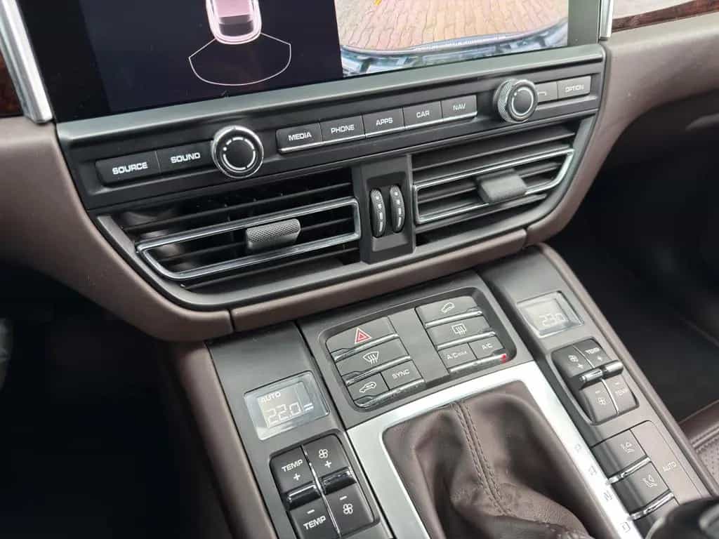 Porsche Macan PANORAMA/BOSE/20" TURBO RAD/SPORTAUSPUFF 04/2019-photo-16