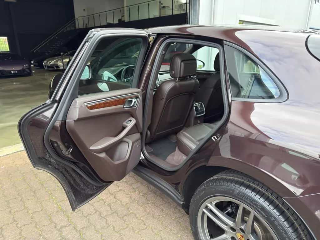 Porsche Macan PANORAMA/BOSE/20" TURBO RAD/SPORTAUSPUFF 04/2019-photo-27