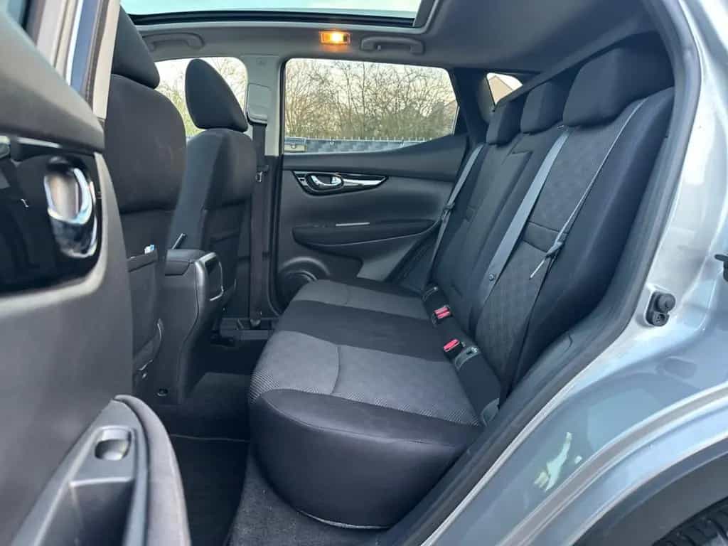 Nissan Qashqai 360° *PANORAMA*ASSISTENTEN*LED* 09/2015-photo-12