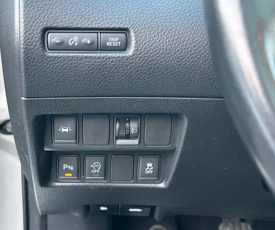 Nissan Qashqai 360° *PANORAMA*ASSISTENTEN*LED* 09/2015-photo-15