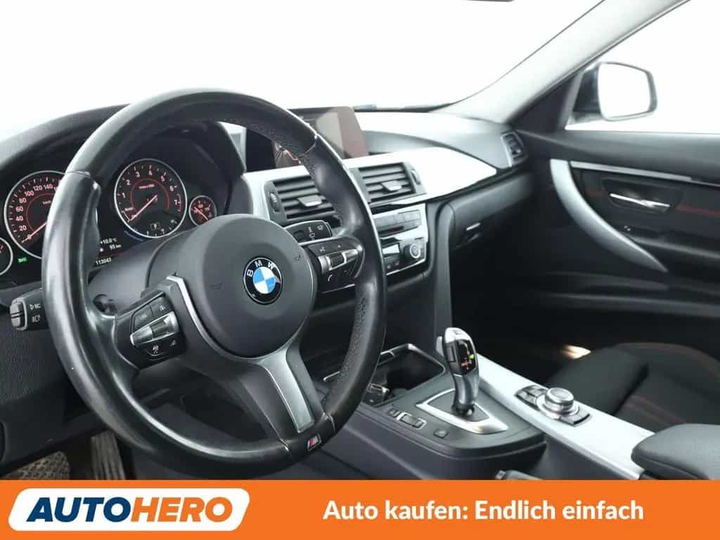 BMW 3 Series 320i Sport Line Aut.*NAVI*LED*HUD*ACC*PDC*SHZ* 03/2016-photo-10