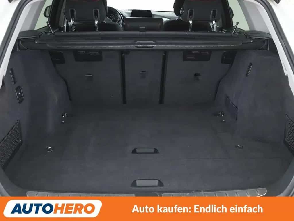 BMW 3 Series 320i Sport Line Aut.*NAVI*LED*HUD*ACC*PDC*SHZ* 03/2016-photo-17