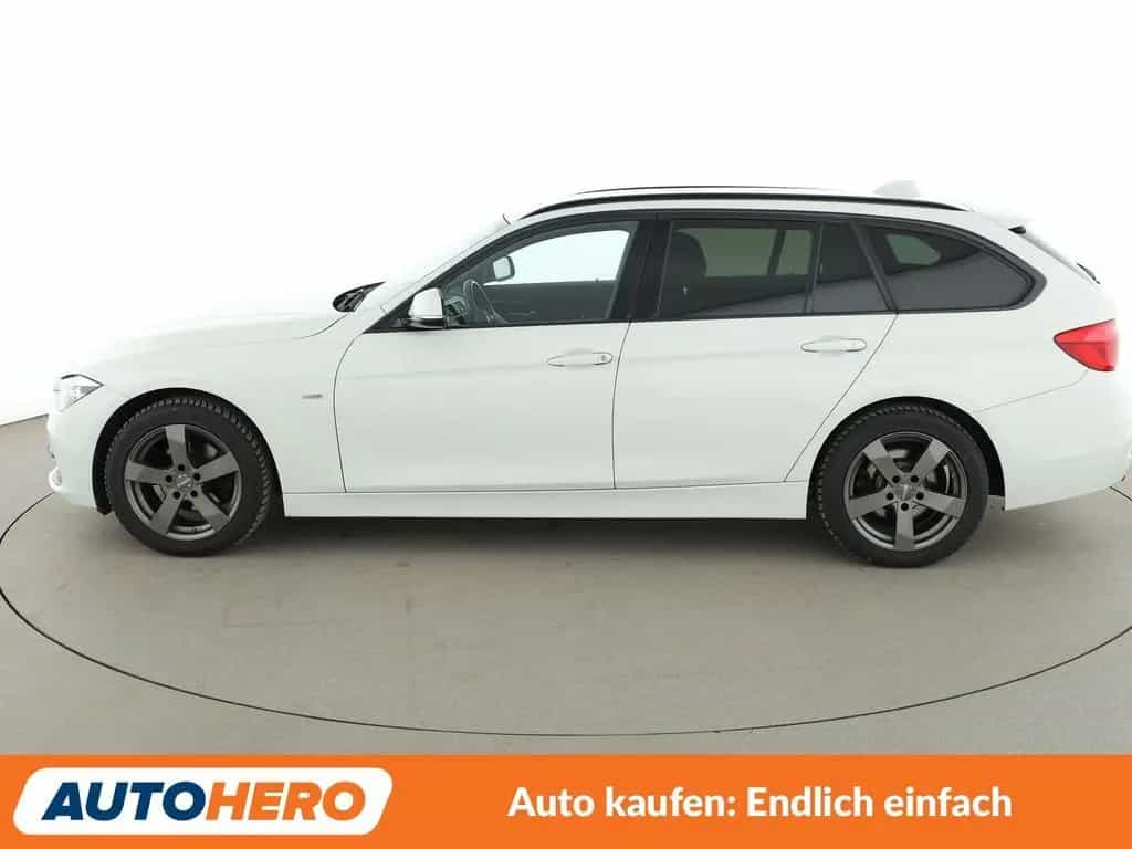 BMW 3 Series 320i Sport Line Aut.*NAVI*LED*HUD*ACC*PDC*SHZ* 03/2016-photo-2