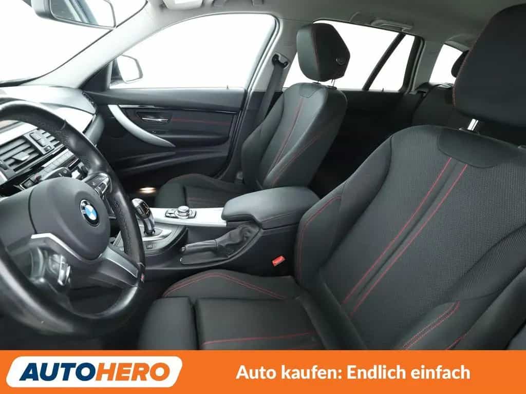 BMW 3 Series 320i Sport Line Aut.*NAVI*LED*HUD*ACC*PDC*SHZ* 03/2016-photo-9