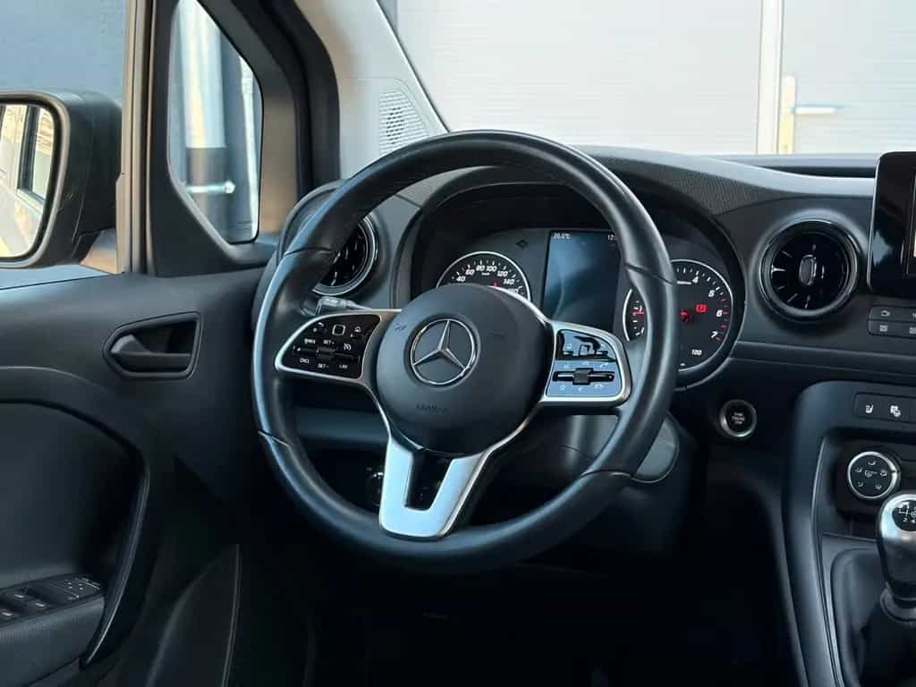 Mercedes-Benz Citan Tourer 113 LED Temp. NAV CAM SHZ CarPlay 12/2022-photo-24