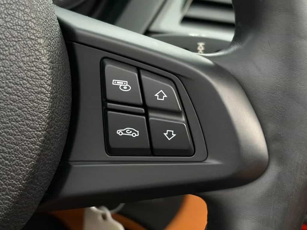 BMW Z4 Roadster sDrive 35i SHZ LHZ PDC HiFi Temp. 08/2013-photo-25