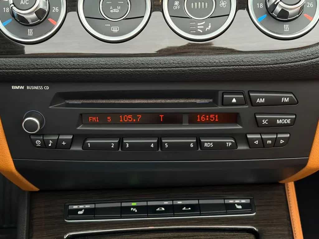 BMW Z4 Roadster sDrive 35i SHZ LHZ PDC HiFi Temp. 08/2013-photo-29