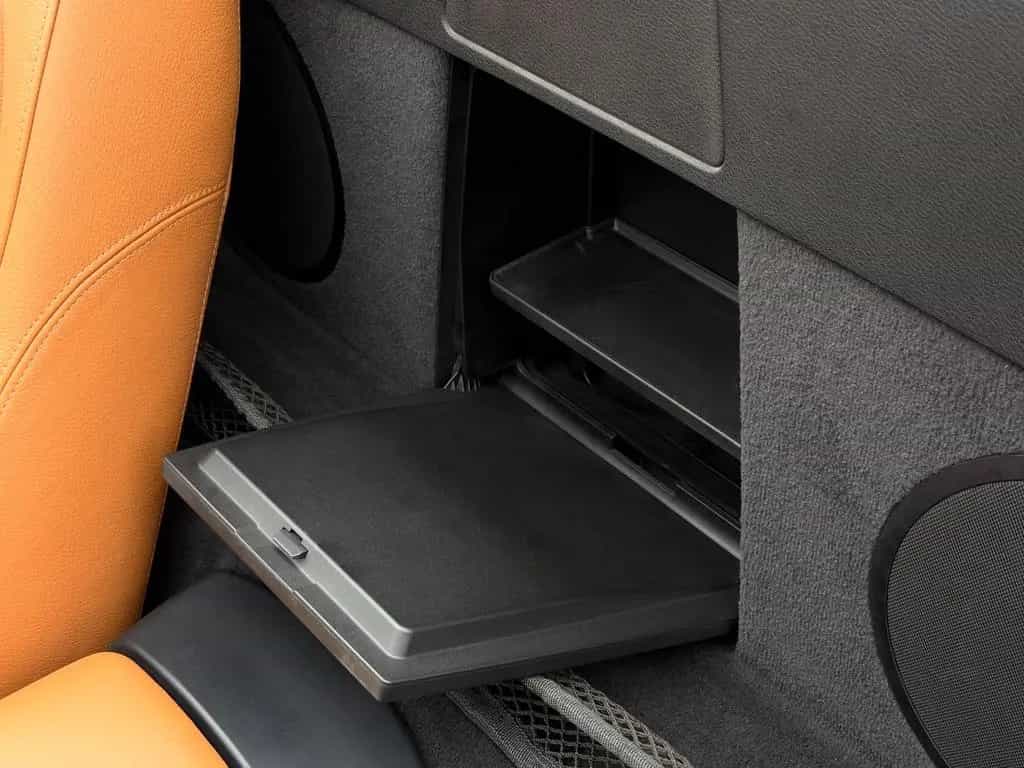 BMW Z4 Roadster sDrive 35i SHZ LHZ PDC HiFi Temp. 08/2013-photo-36