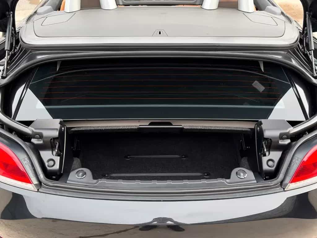 BMW Z4 Roadster sDrive 35i SHZ LHZ PDC HiFi Temp. 08/2013-photo-38