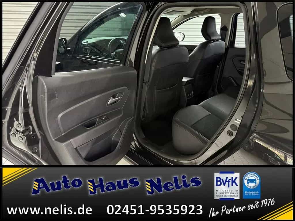 Dacia Duster 1.3 TCe 150 Extreme AHK NaviTouch RFCam A 06/2023-photo-16