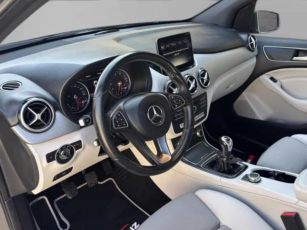 Mercedes-Benz B-Class 180 Urban *Navi-AHK-SHZ* 10/2017-photo-11