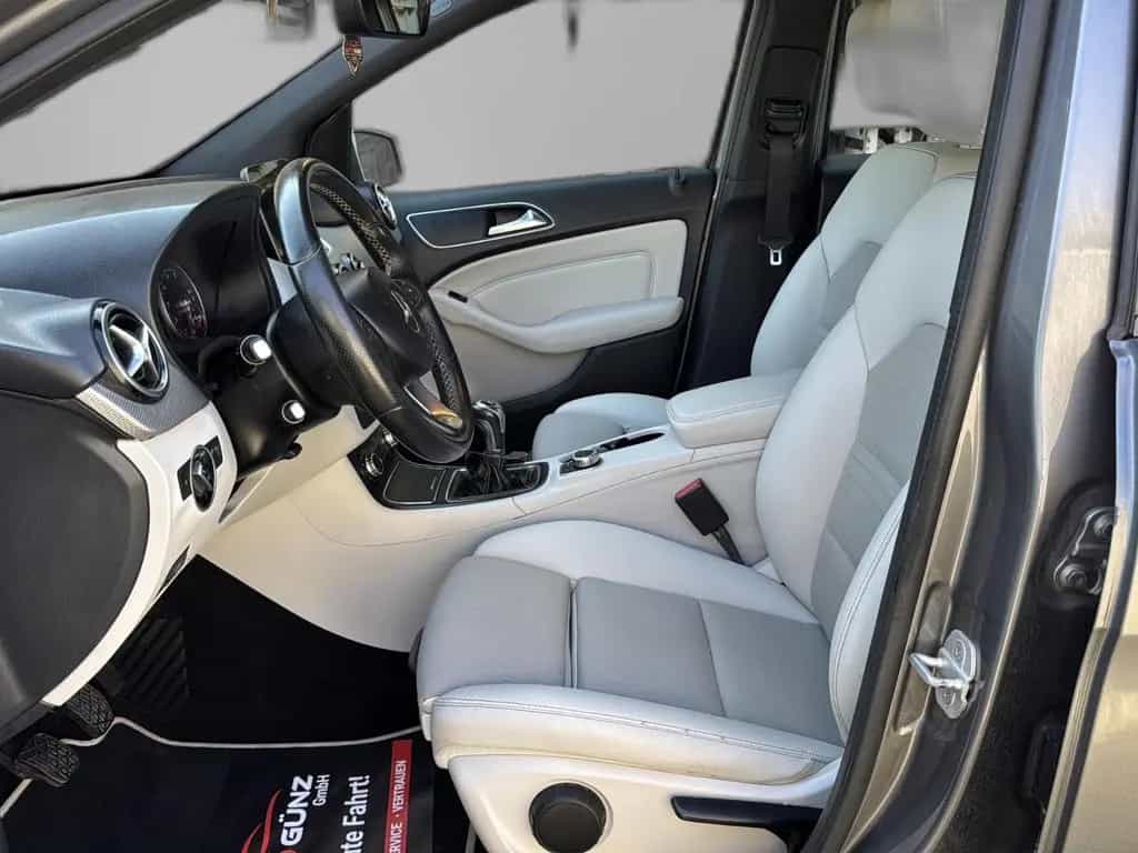 Mercedes-Benz B-Class 180 Urban *Navi-AHK-SHZ* 10/2017-photo-13