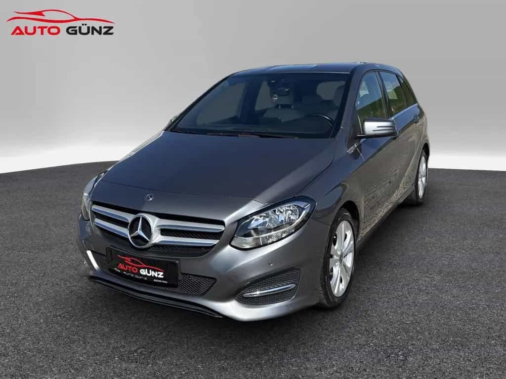 Mercedes-Benz B-Class 180 Urban *Navi-AHK-SHZ* 10/2017-photo-3
