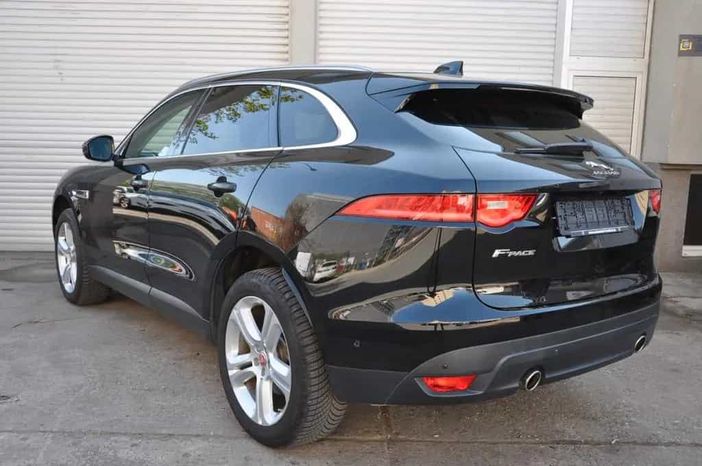 Jaguar F-Pace Portfolio AWD Leder Panorama LED 05/2017-photo-1