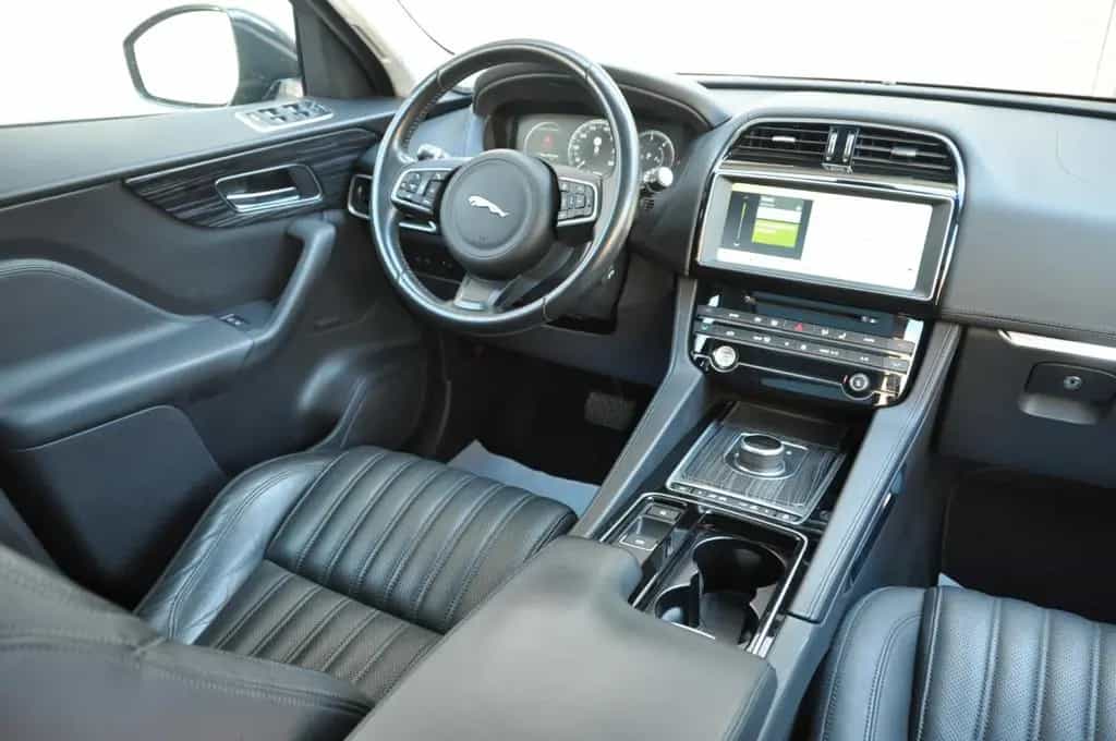 Jaguar F-Pace Portfolio AWD Leder Panorama LED 05/2017-photo-11