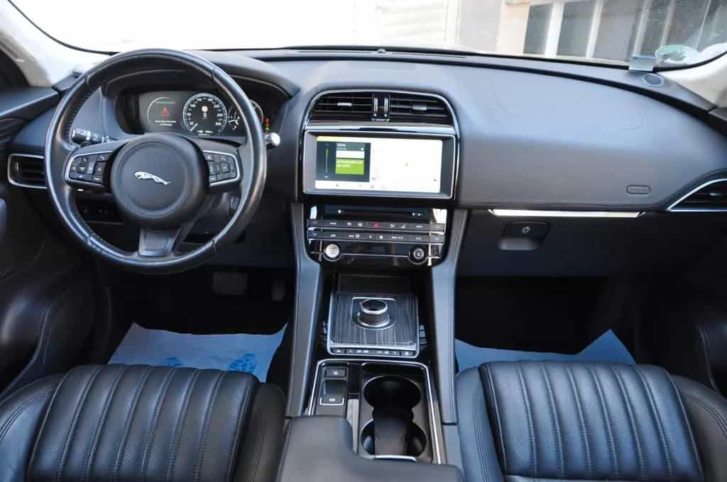Jaguar F-Pace Portfolio AWD Leder Panorama LED 05/2017-photo-12