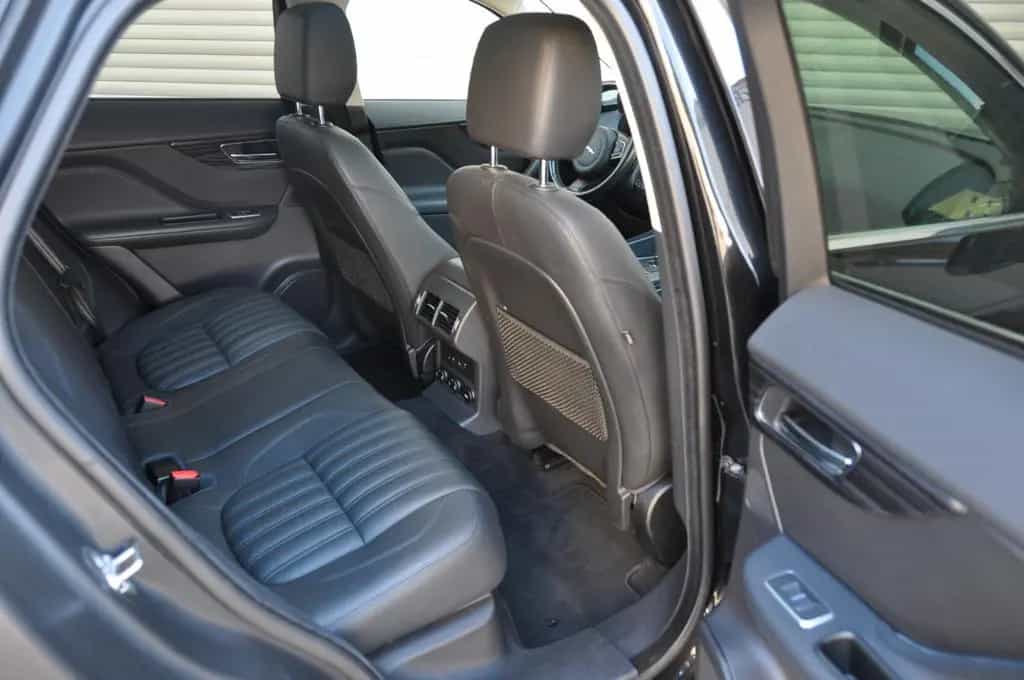 Jaguar F-Pace Portfolio AWD Leder Panorama LED 05/2017-photo-16