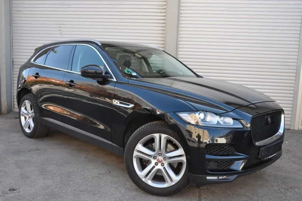Jaguar F-Pace Portfolio AWD Leder Panorama LED 05/2017-photo-2