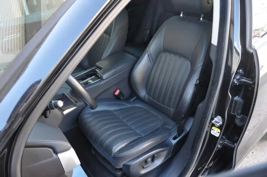 Jaguar F-Pace Portfolio AWD Leder Panorama LED 05/2017-photo-6