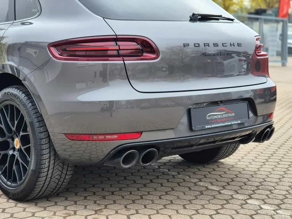 Porsche Macan Turbo Performance Paket APPROVED Pano 21" 06/2018-photo-11