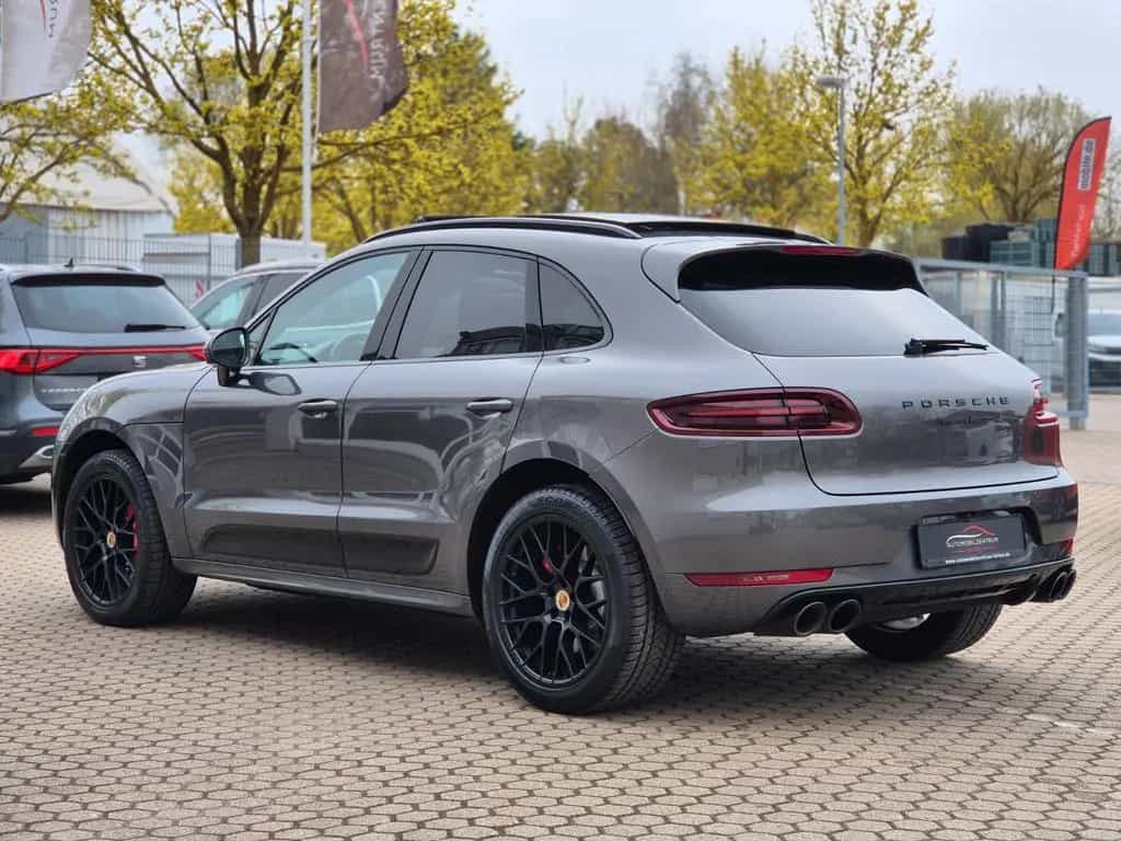 Porsche Macan Turbo Performance Paket APPROVED Pano 21" 06/2018-photo-14